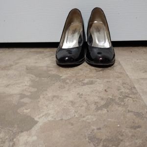 Taryn Rose High Heel Shoes Size 37 Patent Leather